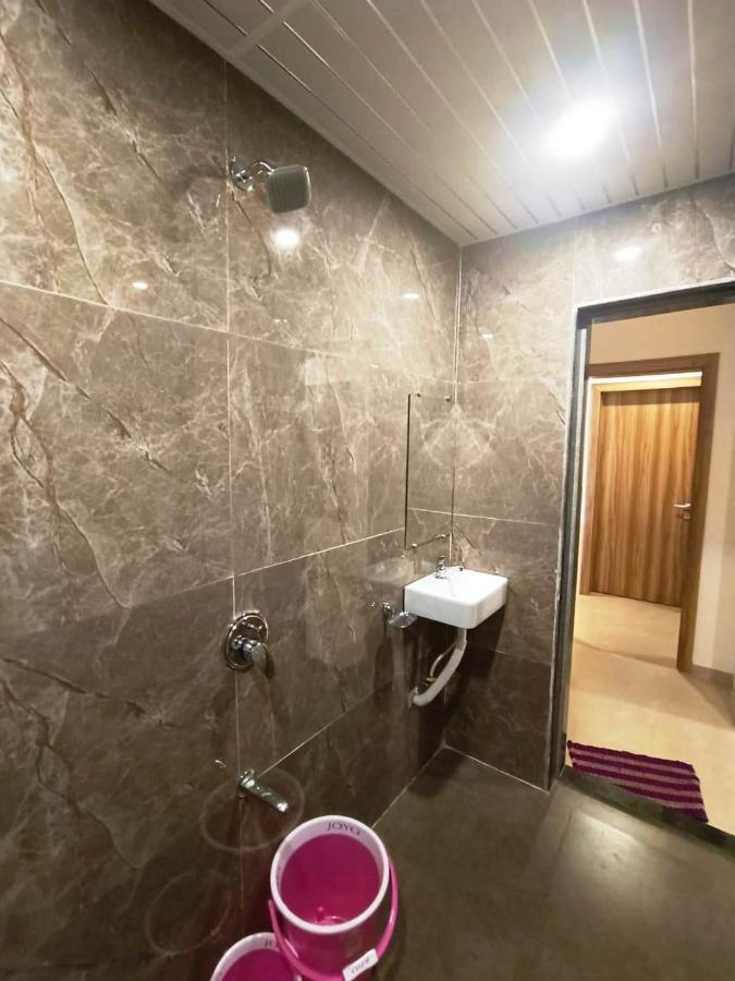 Sai Sagar Lodging & Boarding Ulhāsnagar Eksteriør bilde